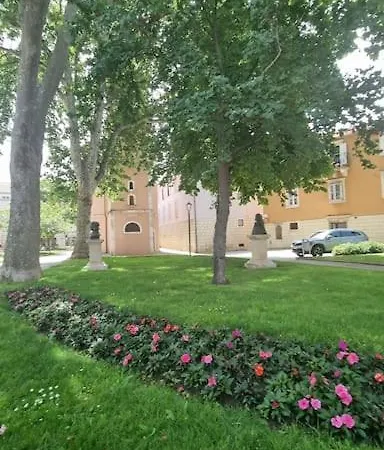 Place 4 U Center