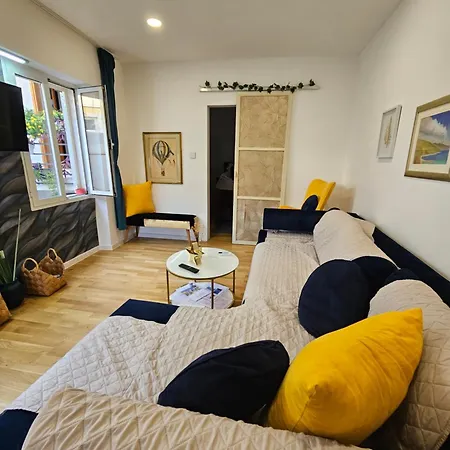 Place 4 U Center Апартаменты