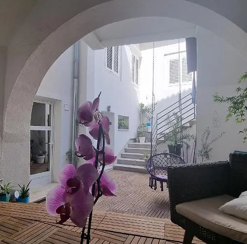 Place 4 U Center Апартаменты Задар